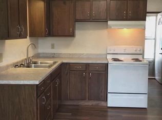 1608 Nelson Dr, Eau Claire, WI 54703