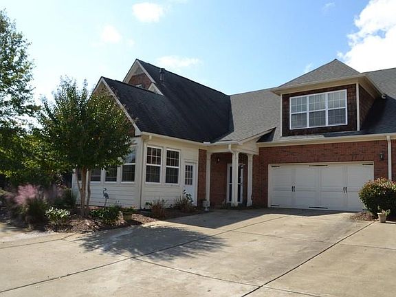 2nd image of 1604 Haven Cir