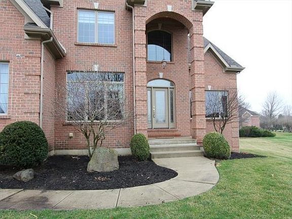 3rd image of 2610 Blackmore Ct