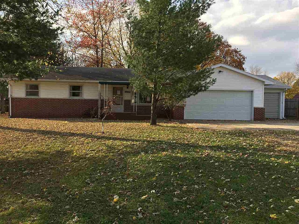 1st image of 11120 N Sunset Dr #1