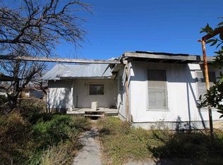 602 E Chapoy St, Del Rio, TX 78840