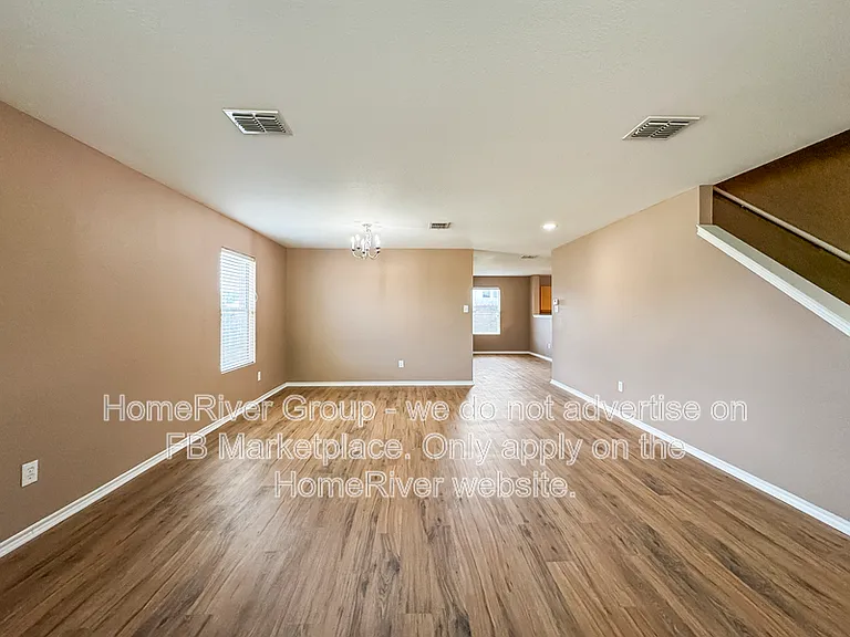 2717 Marsha Ln — Photo 3
