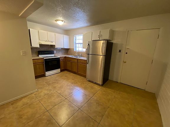 5th image of 3701 Keltner Ave APT 25