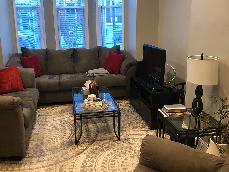 1st image of 2327 Catharine St #1