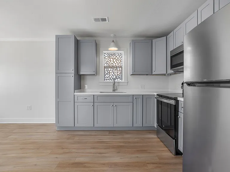 303 Delmas Ave — Photo 10