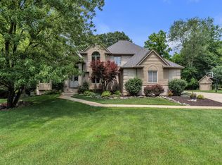 24491 Forest Dr, South Lyon, MI 48178