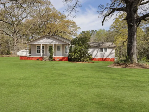 10 Airport Rd, Prentiss, MS 39474