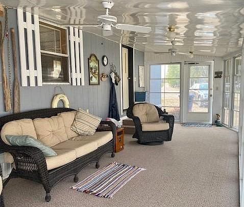 3rd image of 1621 Joy Loy Ln