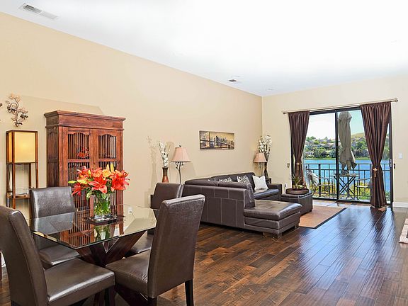 Formal Dining & Living