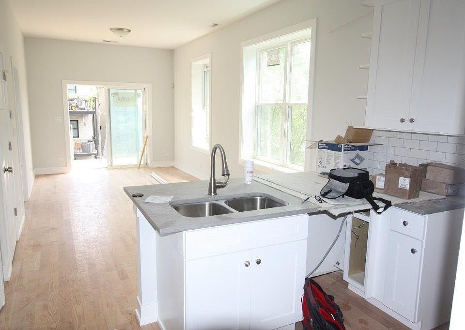 1st image of 1311 N Western Ave #3R
