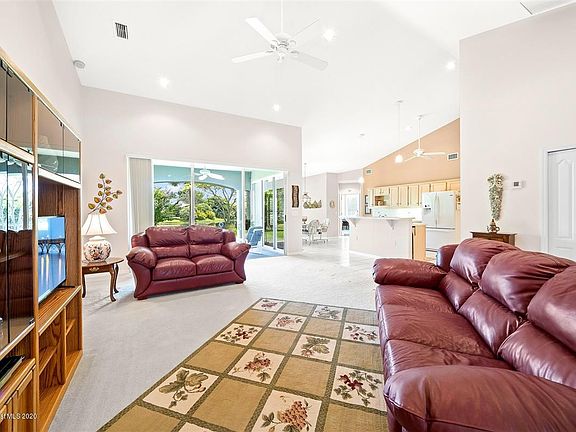 5th image of 1958 Glen Meadows Cir