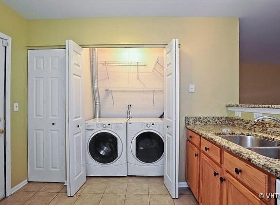 Kitchen with Laundry
