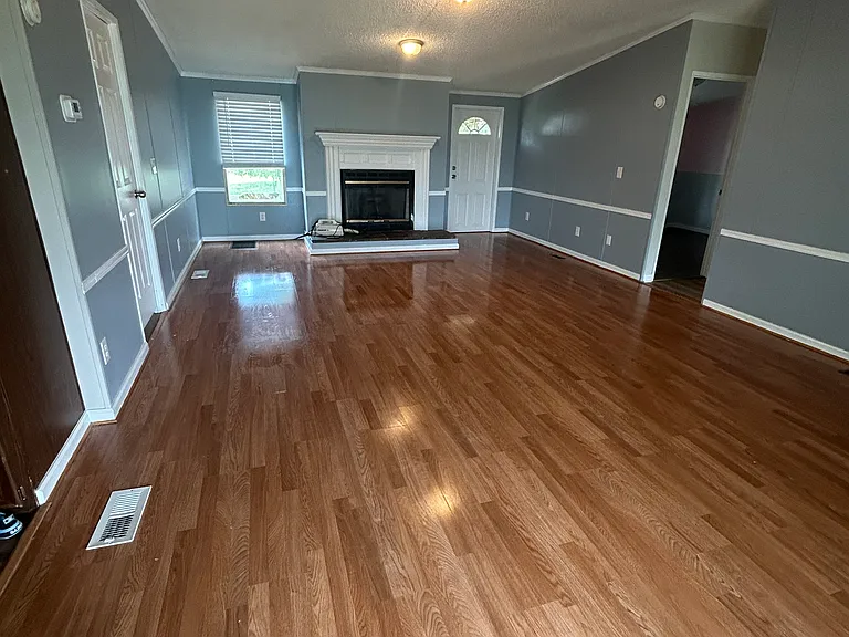 303 S Front St — Photo 10