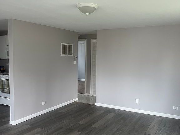 2nd image of 8801 S Corcoran Rd