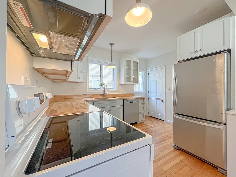 22 Crescent Ave — Photo 18