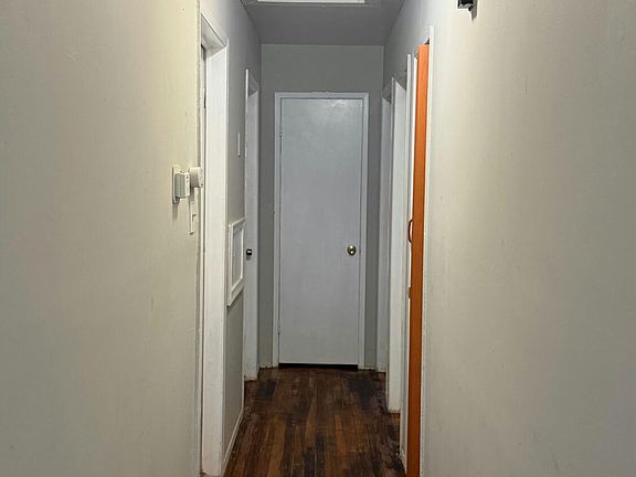 3rd image of 16172 Fenton St