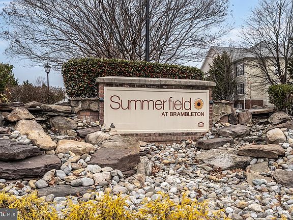 3rd image of 42531 Rockrose Sq Unit 302