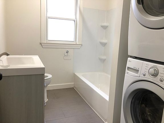 3rd image of 4191 Farner Ave Unit 2