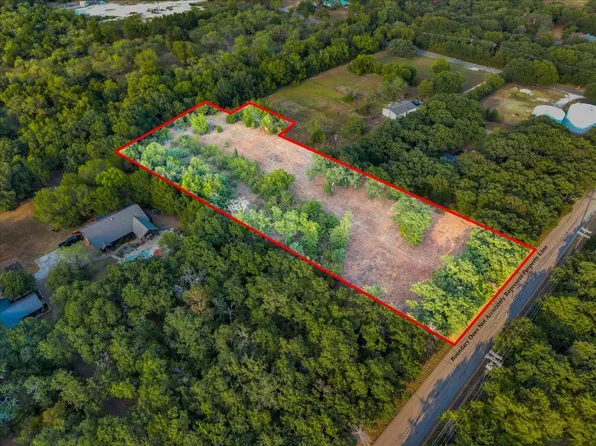 1709 Fox Ln, Burleson, TX 76028