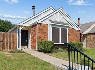 213 Teakwood Ln, Lewisville, TX 75067