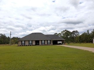 24 Ira Megehee Rd, Picayune, MS 39466