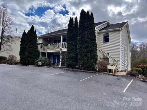 15 Krista Cir Suite F, Candler, NC 28715