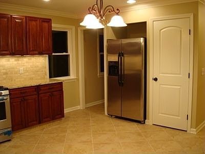 4th image of 97 Fernhead Ave
