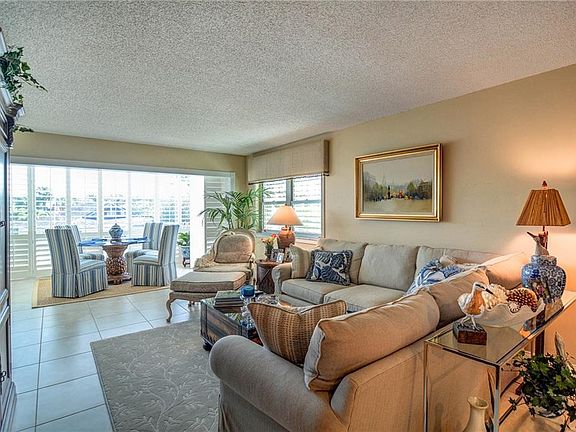 5th image of 1550 NE Ocean Blvd APT B205