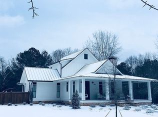 1393 Hillcrest St, Madison, GA 30650