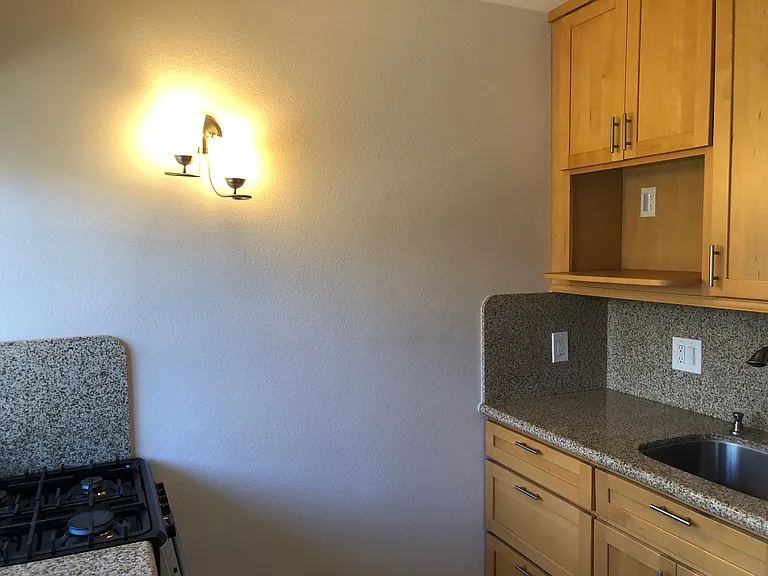2755 Pierpont Blvd #2755 — Photo 5