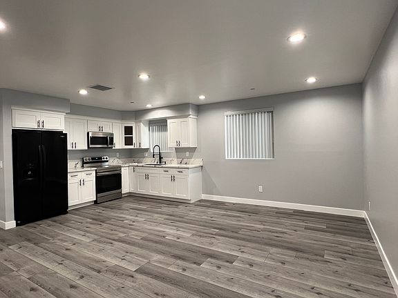 5th image of 1643 W 82nd St #1643