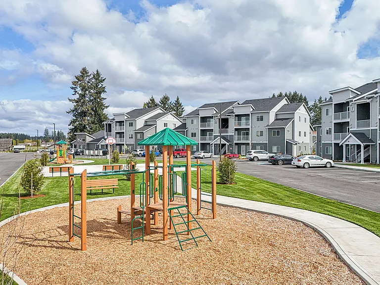 Tahoma Terrace Apartments — Photo 28