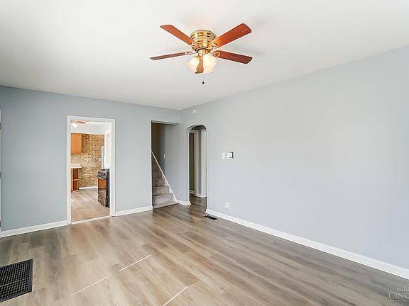 5th image of 251 Ohio Ave