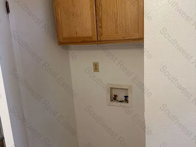 3025 Sheridan St — Photo 11