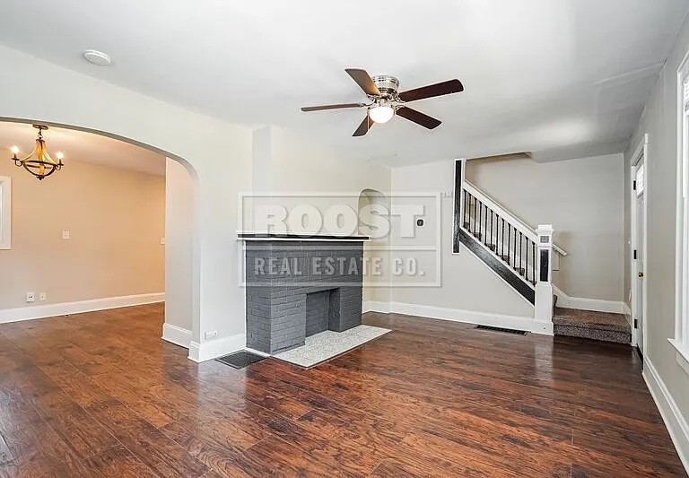 1260 S Champion Ave — Photo 3