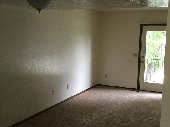 4th image of 1700 Hitching Post Dr APT 8