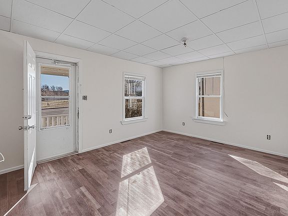 5th image of 817-819 Robinson Ave