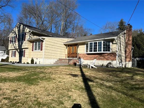 24 Harwich Lane, Purchase, NY 10577