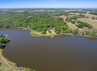 16600 Sweetwater Rd, Dade City, FL 33523