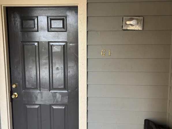 712 Martin Luther King Junior Blvd #H-2, Chapel Hill, NC 27514