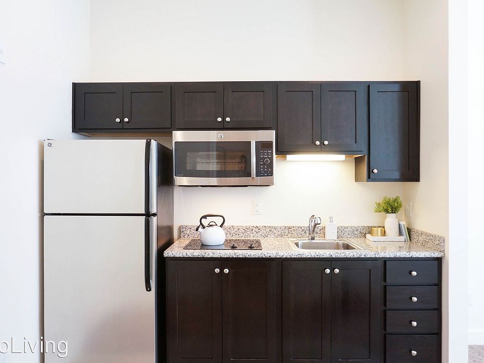 1st image of 3875 N Mississippi Ave #21