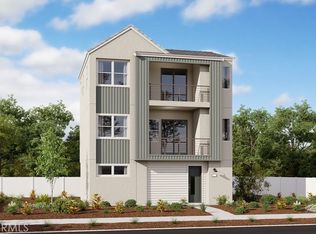 27017 Sleeping Giant Ct, Stevenson Ranch, CA 91381