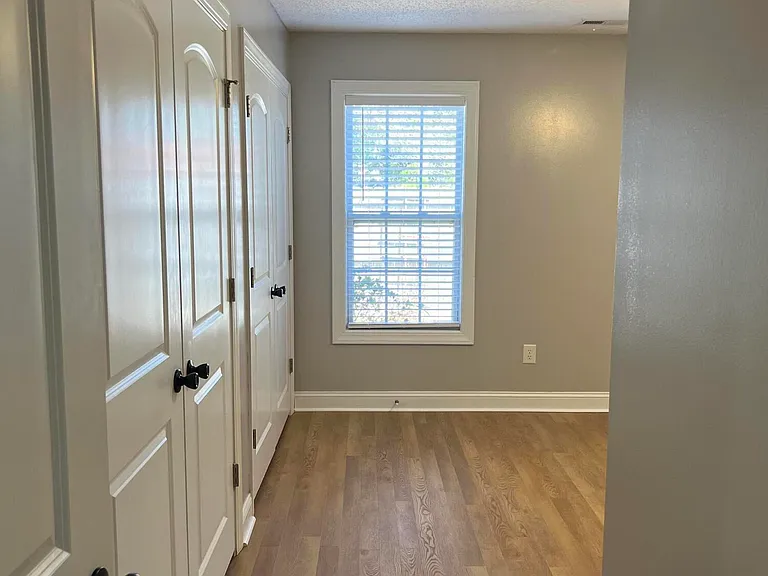 2600 Saddleback Dr #B — Photo 18