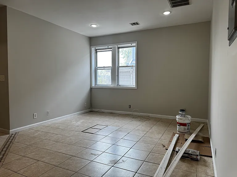 109 Irene St #1 — Photo 9