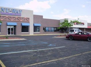 560 W Highland Rd, Highland, MI 48357