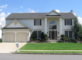 39 Haddock Dr, Sewell, NJ 08080