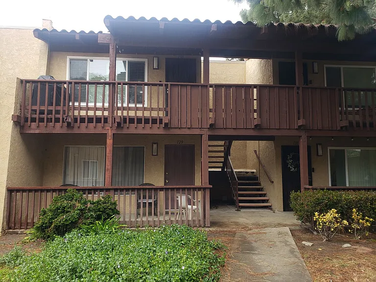1000 W Macarthur Blvd #130 — Photo 8