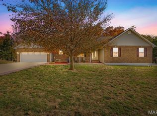 420 Willow Creek Dr, Farmington, MO 63640