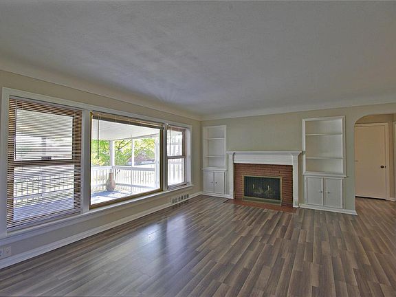 2nd image of 1906 Basil Dr