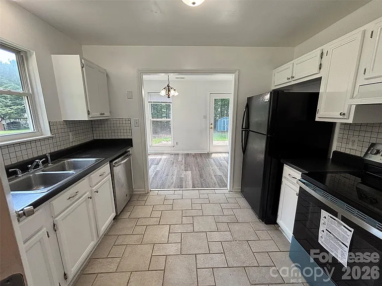9419 Oren Thompson Rd — Photo 15